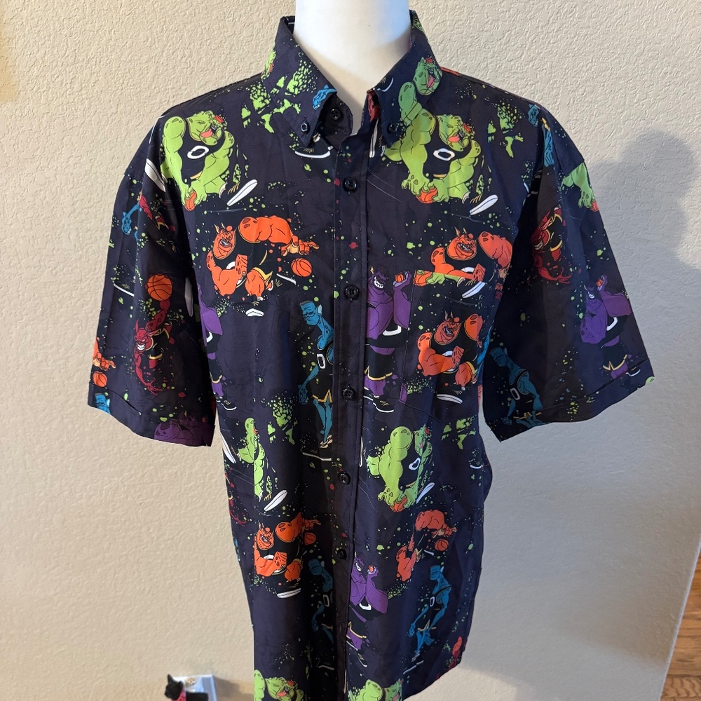 Space Jam “Good Guys” x RSVLTS Button-Up Shirt Size L NEW